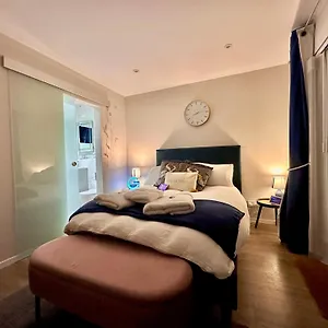 Tucktonia Retreat Homestay